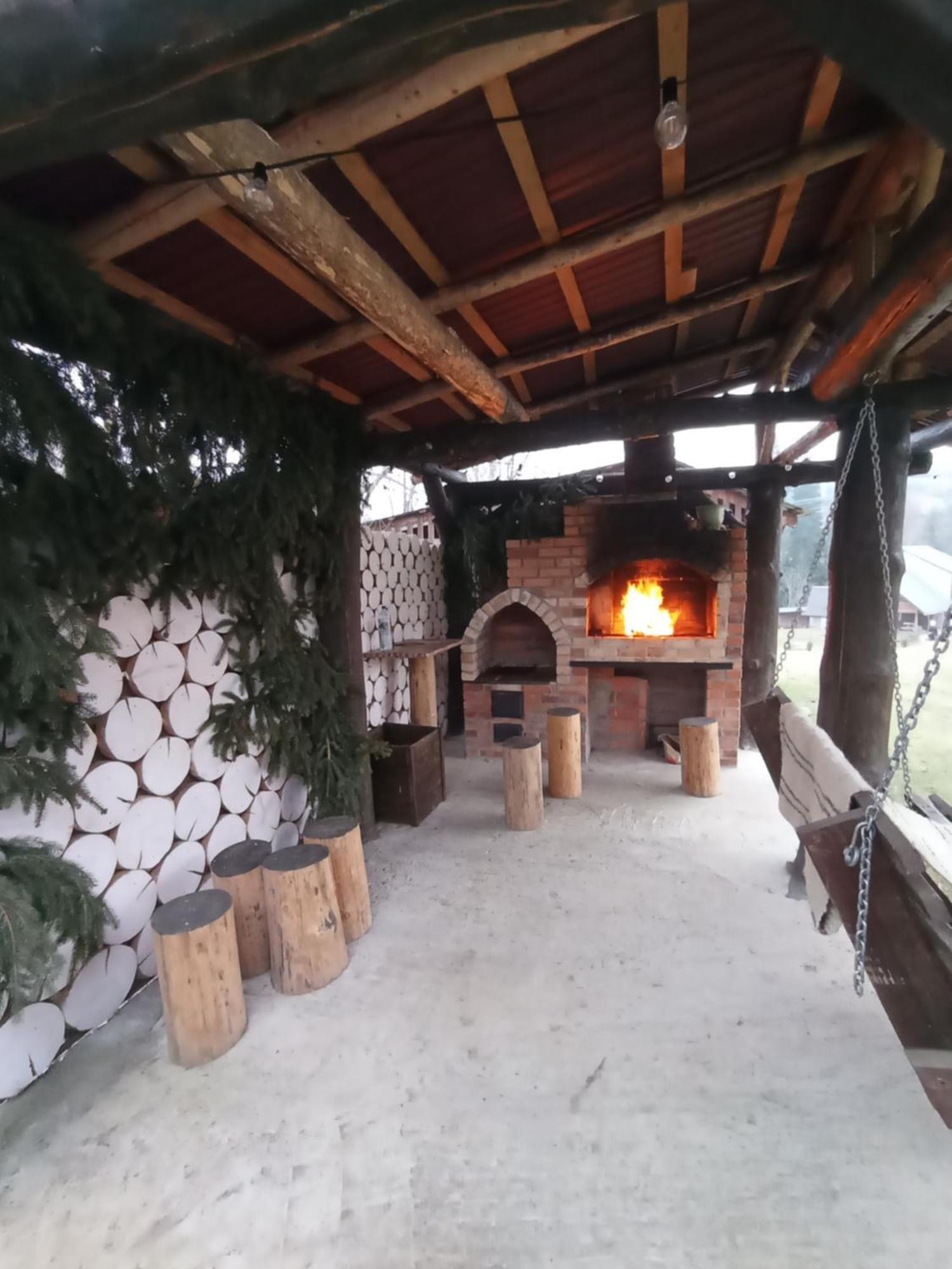 Sadyba Sunny House Pilipets Esterno foto